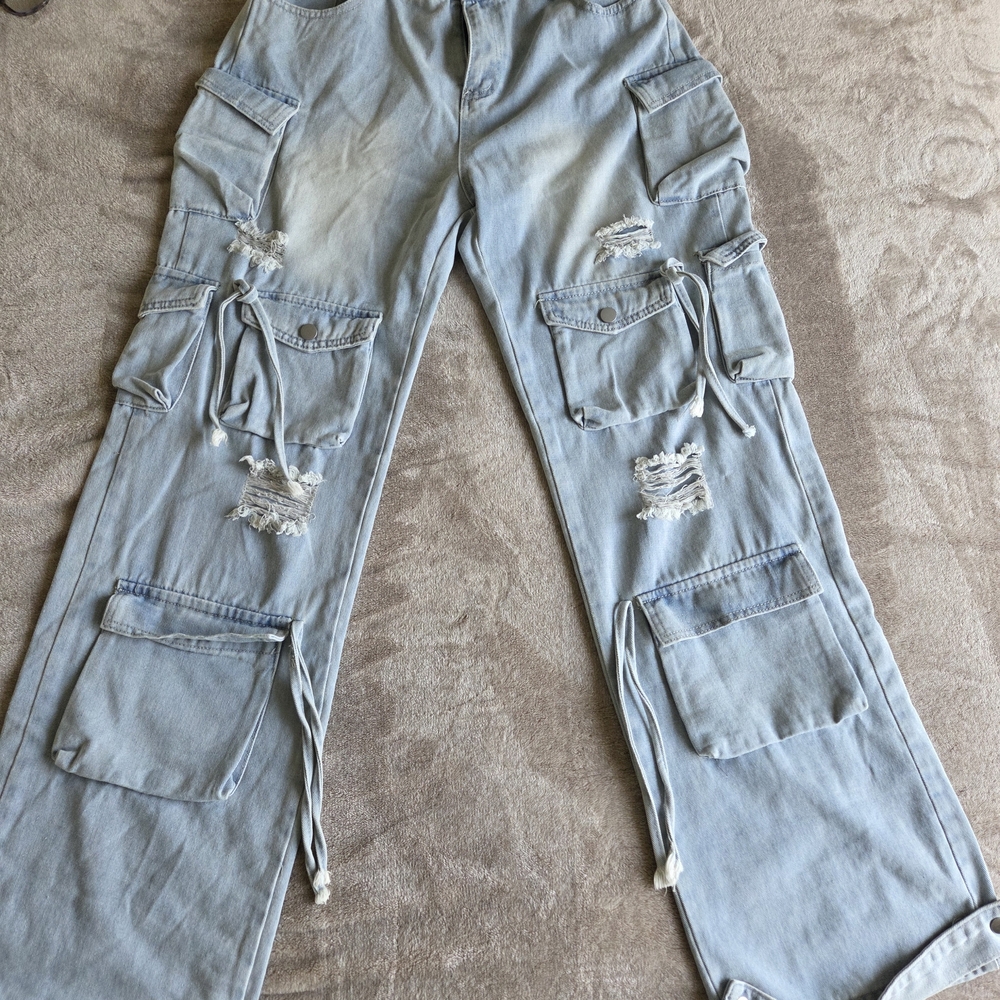 High Waist Light Blue Cargo Distressed Flare Jeans - Sz Large